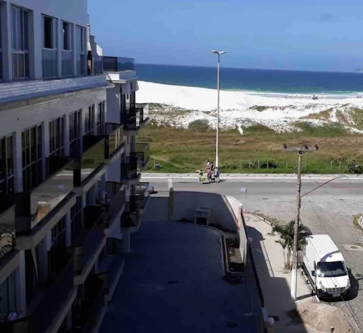 Casa de Férias Pe Na Areia Praia Do Forte Cama Queen Wifi Netflix Cabo Frio Brasil
