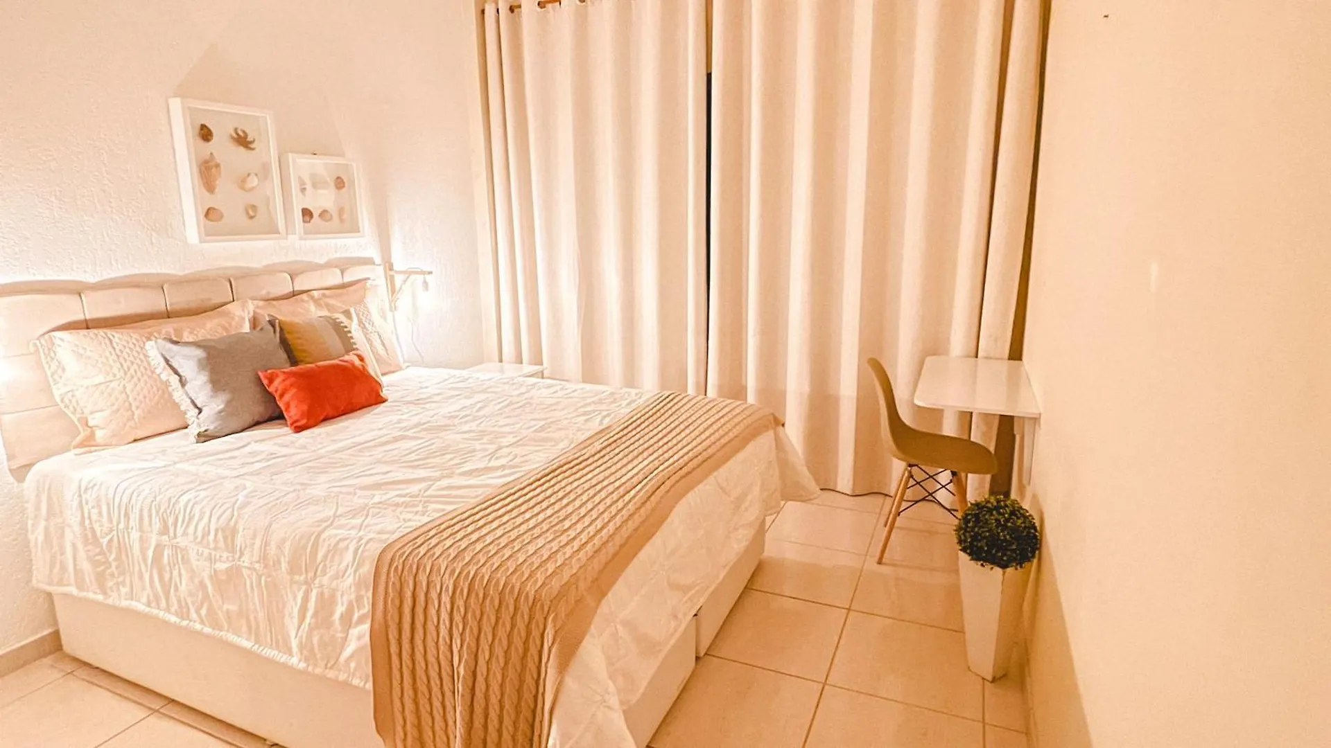 Pe Na Areia Praia Do Forte Cama Queen Wifi Netflix Cabo Frio